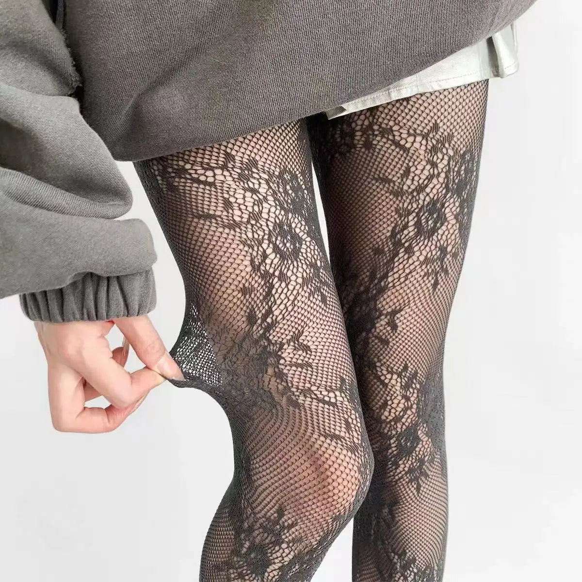 Lingerie Women Sexy Hollow Out Mesh Fishnet Pantyhose Lolita Sweet Girls Punk Style Floral Tights Colorful Thigh High Stockings